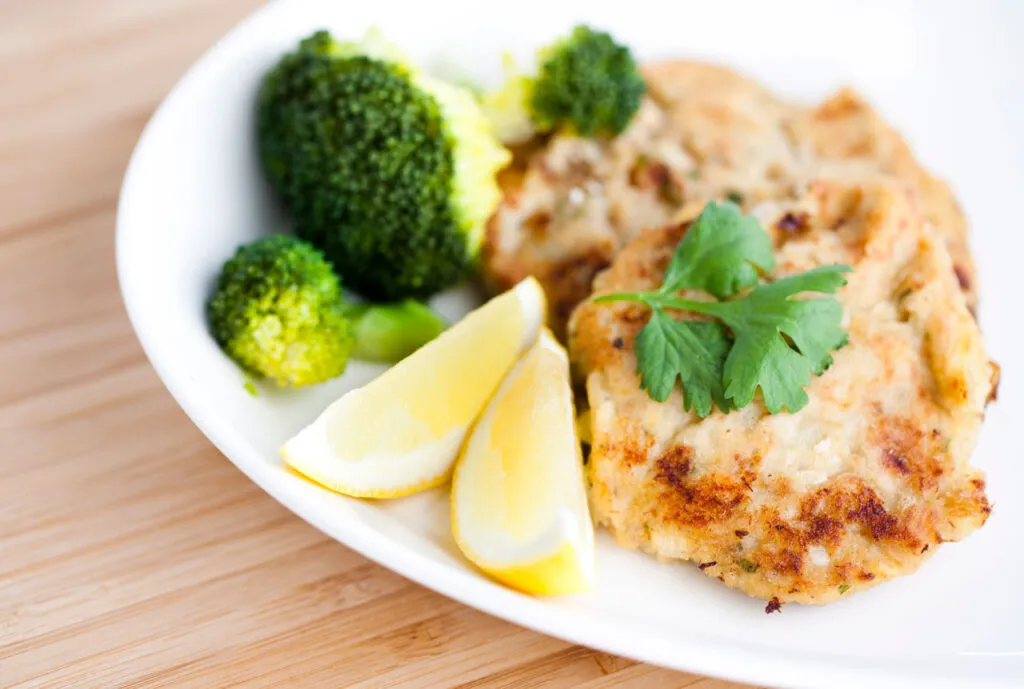 Lapsiperheen ruokalista: Helpot kalapihvit