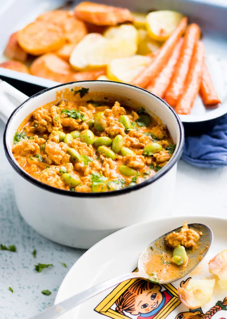 Kanakastike ja uunijuurekset