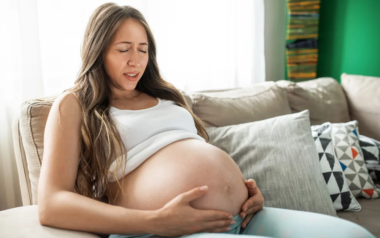 Latenssivaihe on synnytyksen ensimmäinen vaihe.